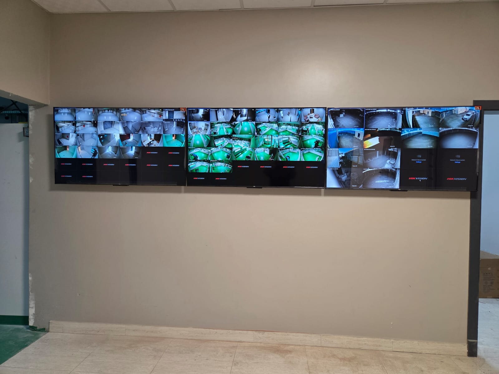 Hikvision triple-screen CCTV video wall
